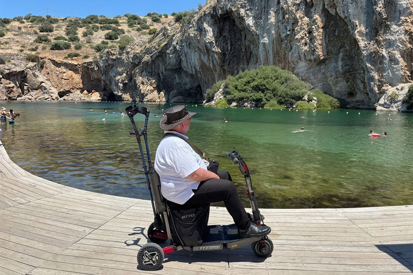 אגם ווליאגמני בריבירה של אתונה אגם ווליאגמני בריבירה של אתונה