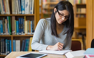 לימודים וקורסים